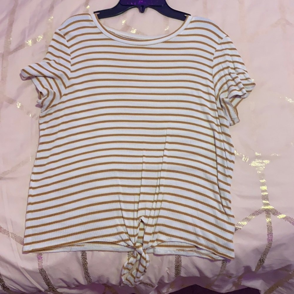 American Eagle stripped tee